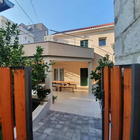 Villa Eni With Private Pool