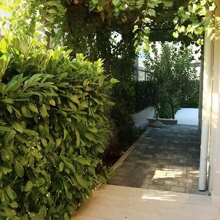 Eni With Private Pool *
