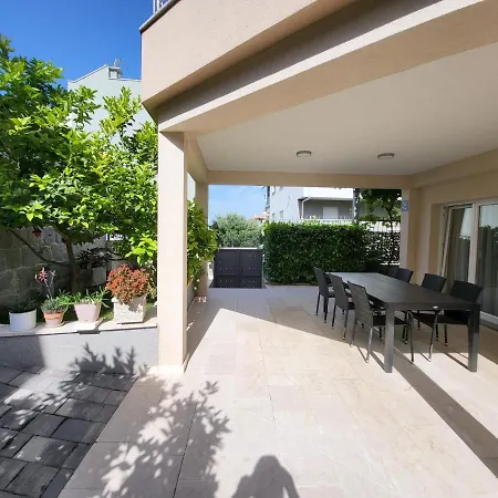 Villa Eni With Private Pool