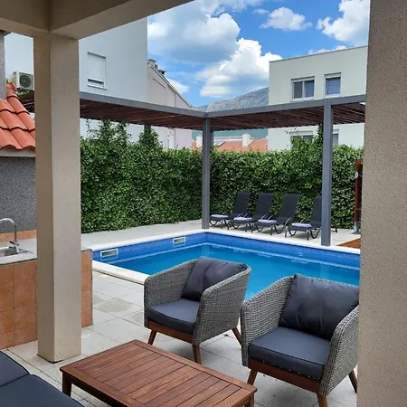 Villa Eni With Private Pool Solin