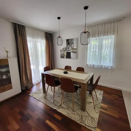 Eni With Private Pool Villa Solin